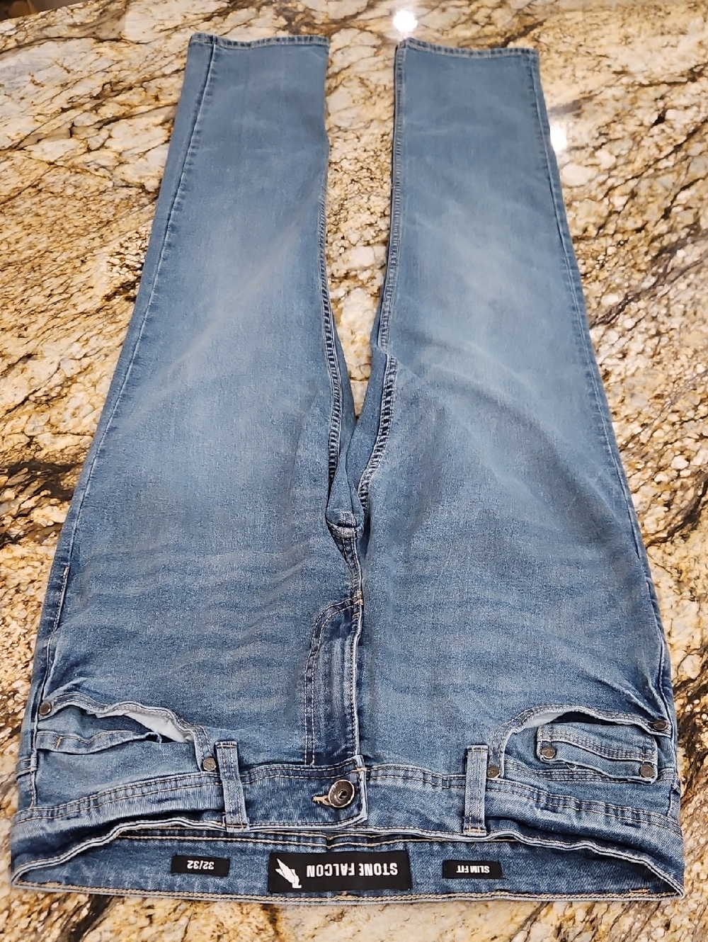 Stone Falcon Men's Light Blue Straight-Leg Jeans. Size 32/32 Inseam 31"
